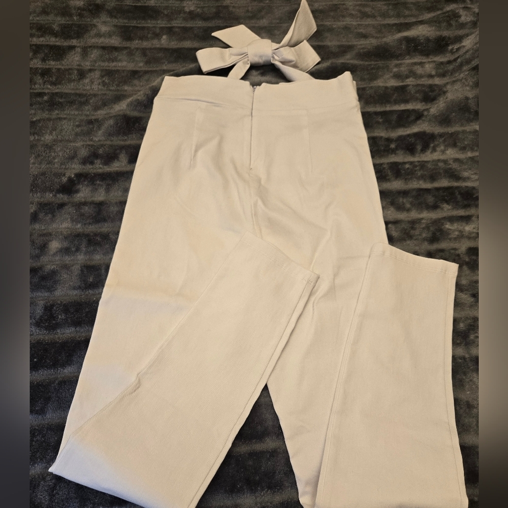 Fashion Nova White High-Waisted Pants - Picture 5 of 5